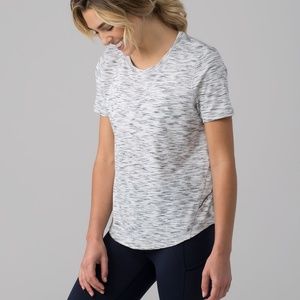 LULULEMON LONG DISTANCE SHORT SLEEVE TOP